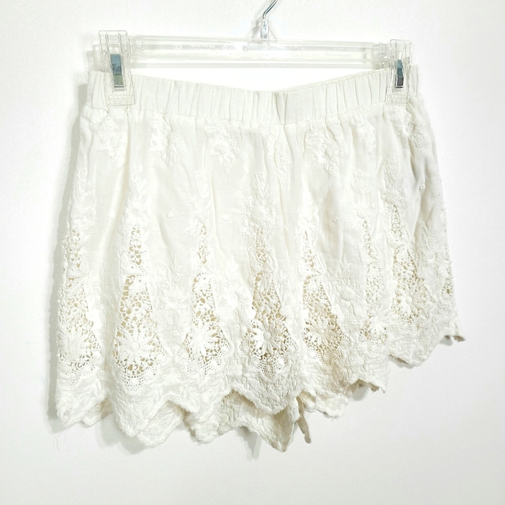 Urban Outfitters | Cotton Eyelet Embroidered Shorts White XS